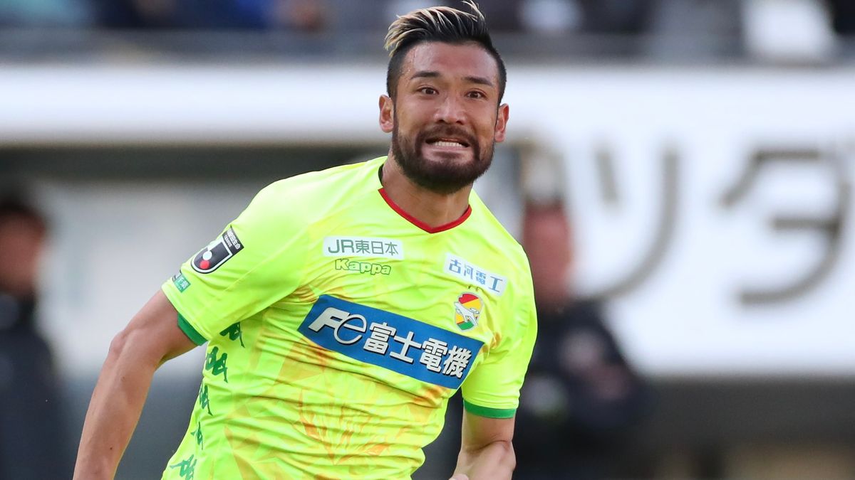 川又堅碁の嫁は田中道子で馴れ初めは?一級建築士にもストレート合格!その経歴とは